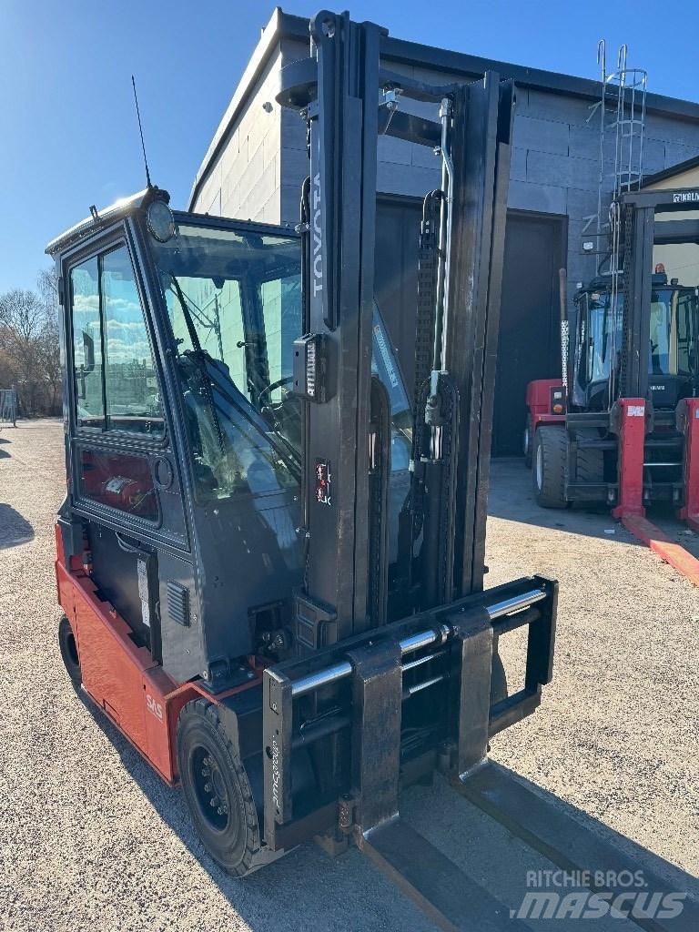 Toyota 8FBMT35 Electric Forklifts