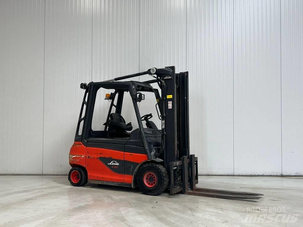 Linde E30-01 Electric Forklifts