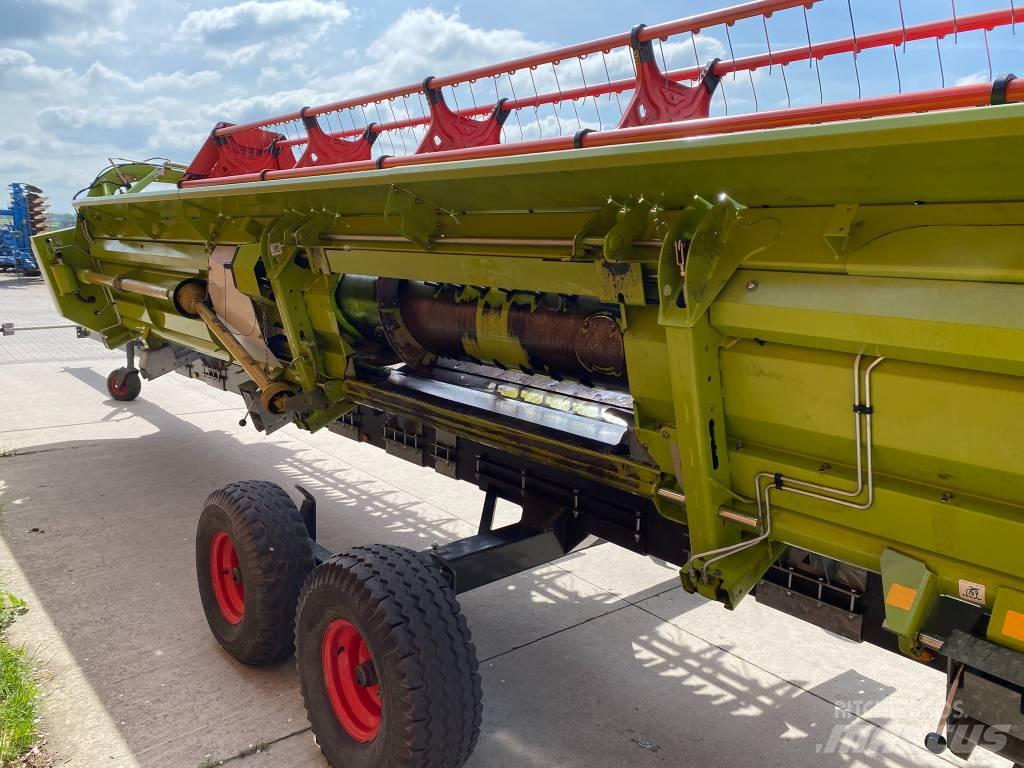 CLAAS Vario 930 Combine Attachments