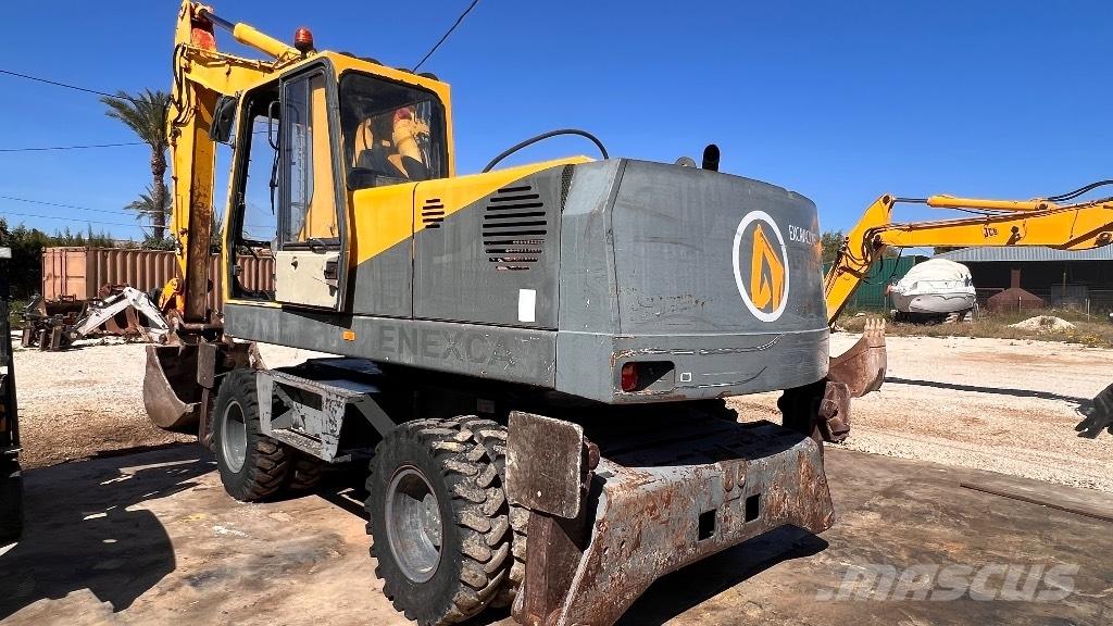 O&K MH 6 Wheeled Excavators