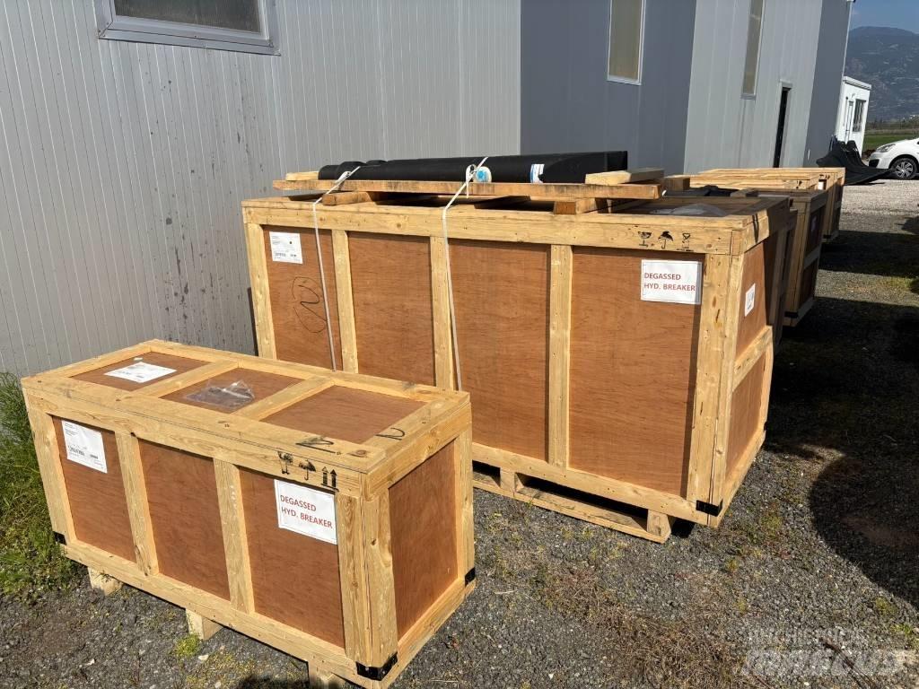 Okada 1300 Hammers / Breakers
