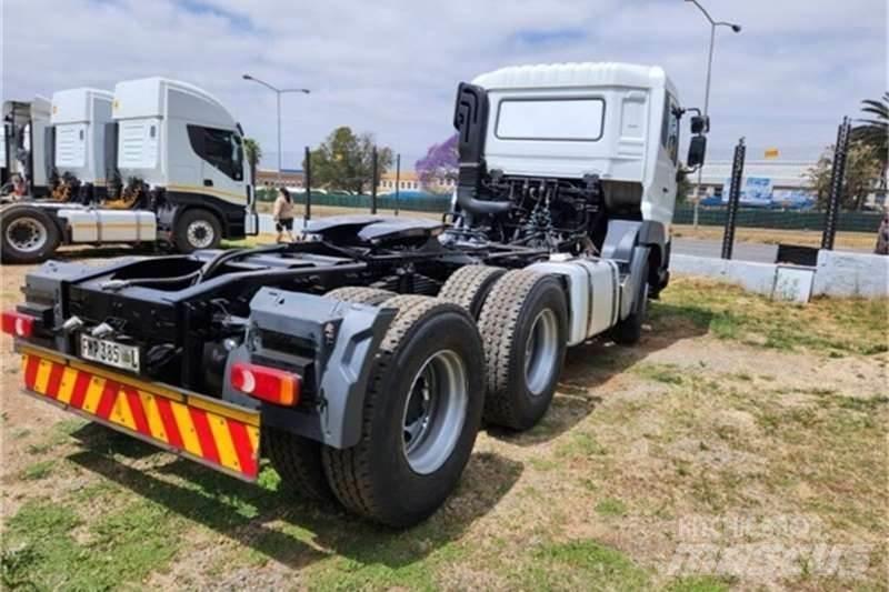 UD TRUCKS QUESTER Other Trucks