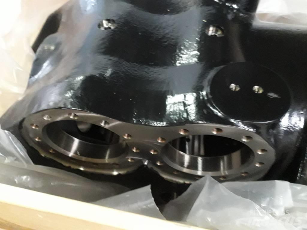 John Deere Base CH8 Booms and dippers