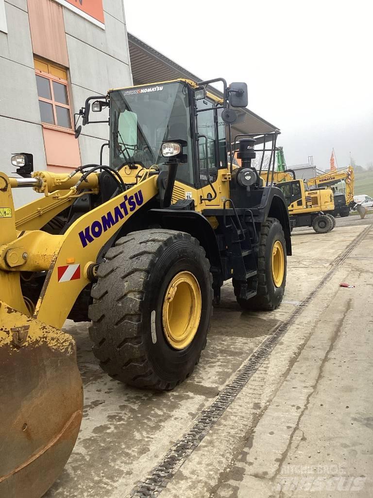 Komatsu WA380-8E0 Wheel Loaders