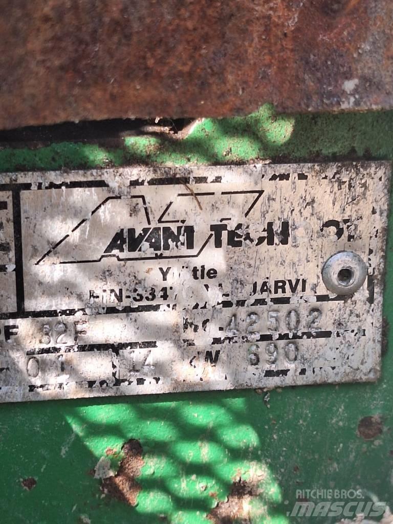 Avant 320+ Farm Equipment - Others