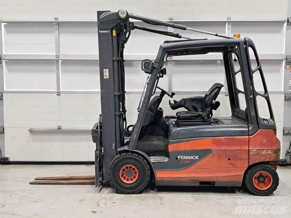 Linde E30L-01 Electric Forklifts