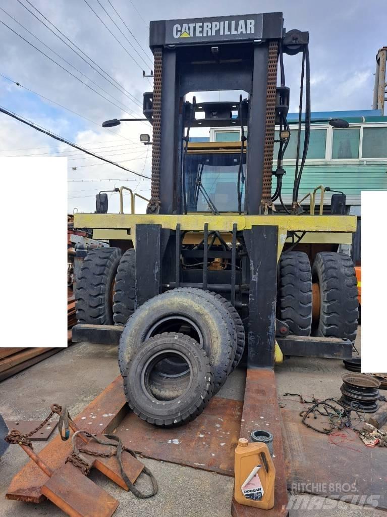 CAT V 550 Diesel trucks