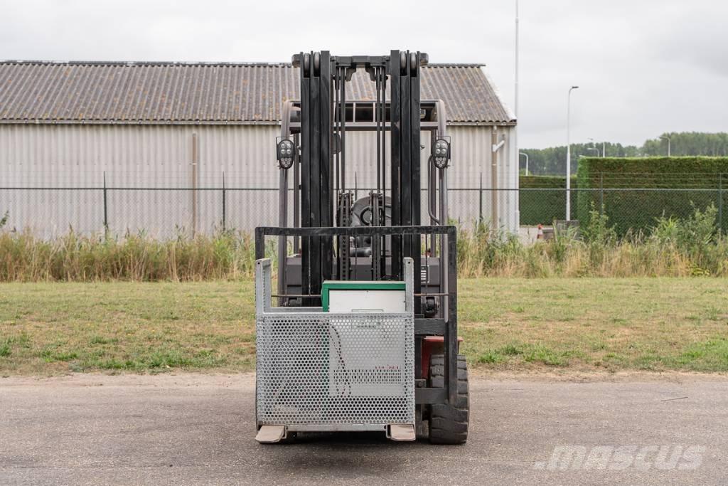 Manitou ME 435 Electric Forklifts