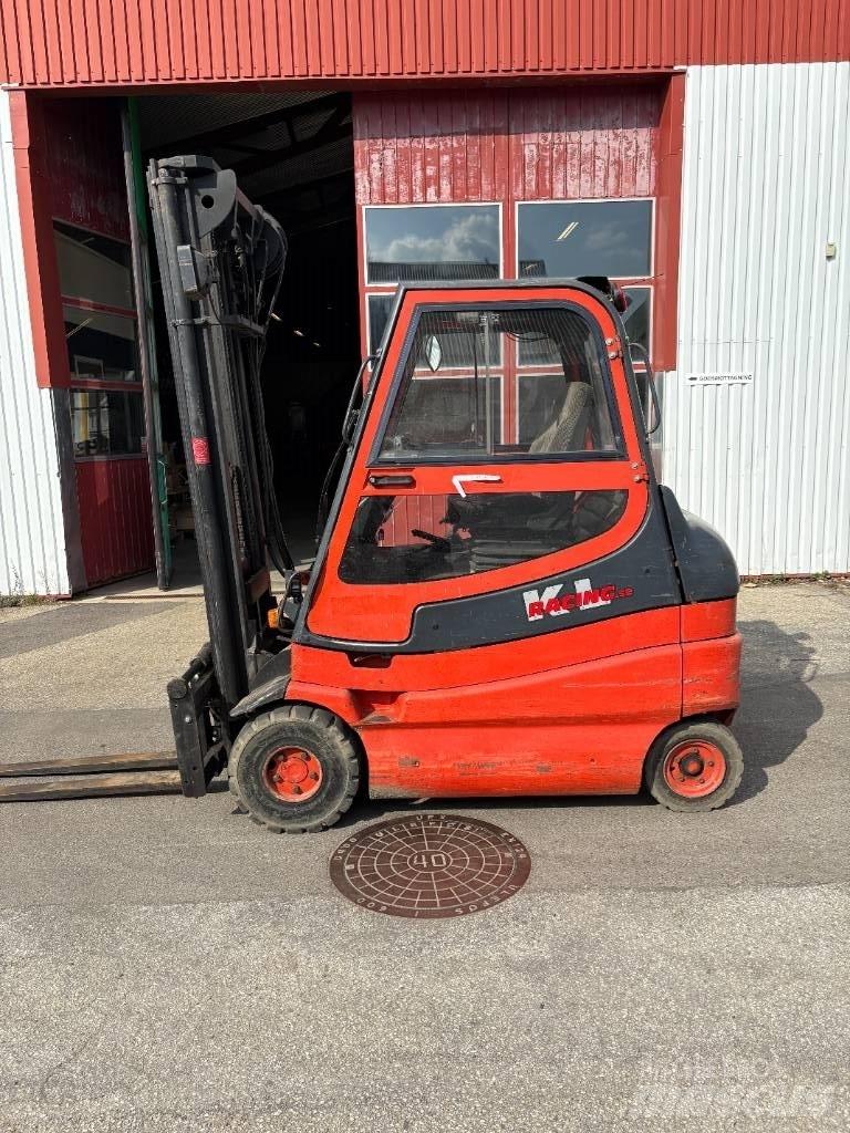 Linde E 25 Electric Forklifts