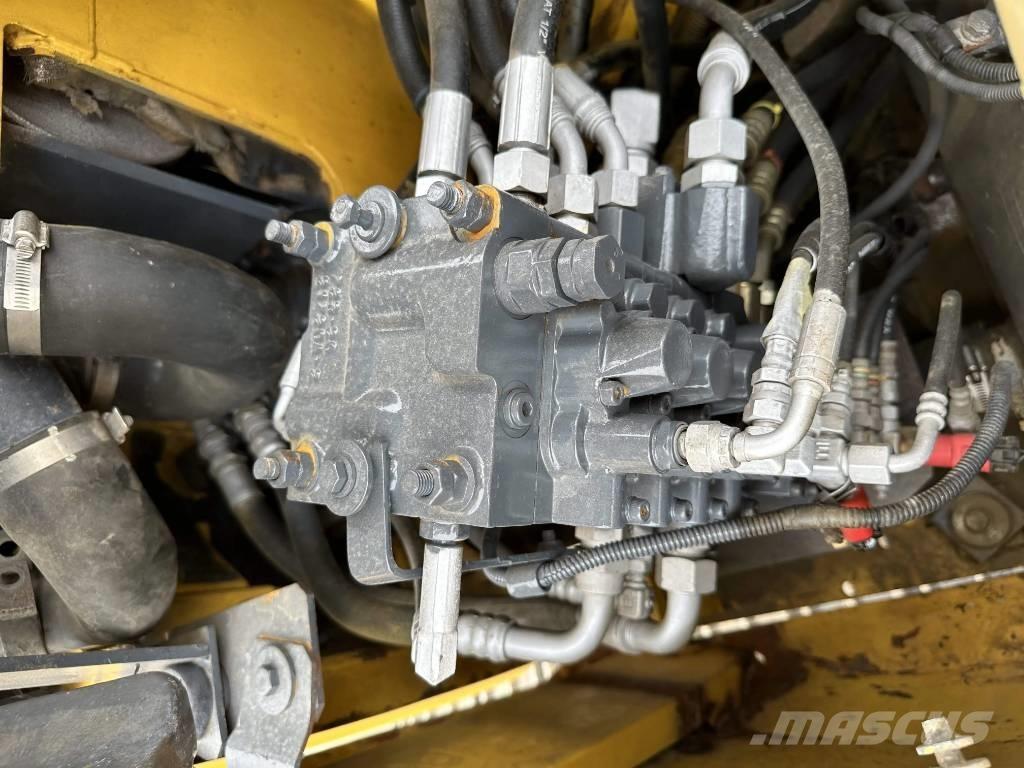 Komatsu PC78US Mini excavators  7t - 12t