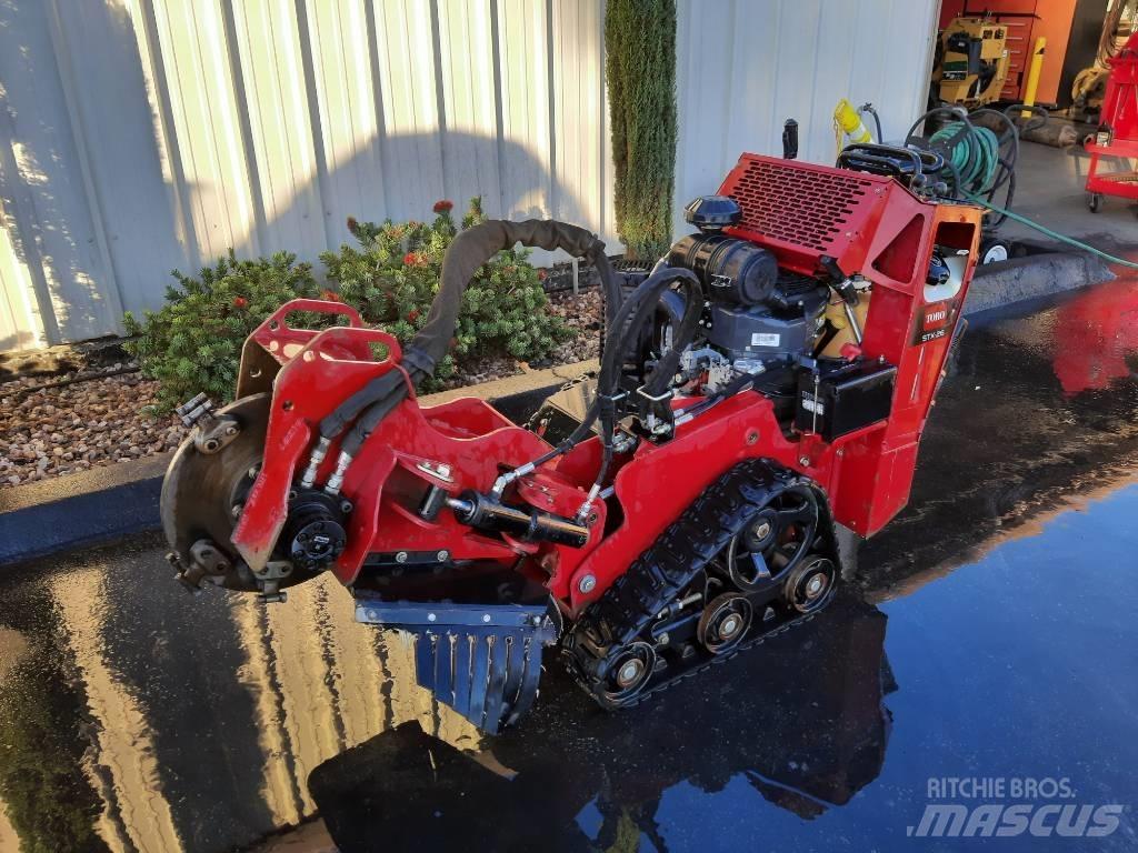 Toro STX26 Grinders