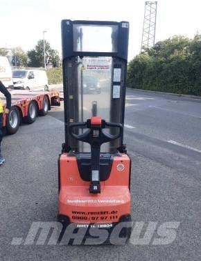 Toyota BT SWE 120 L Manual Pallet Stacker