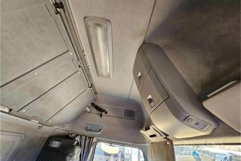 UD TRUCKS QUON Other Trucks