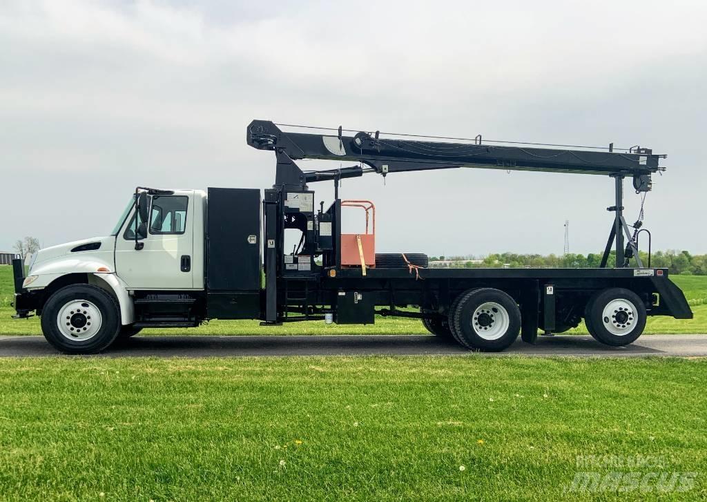 National Crane 400B Crawler Cranes