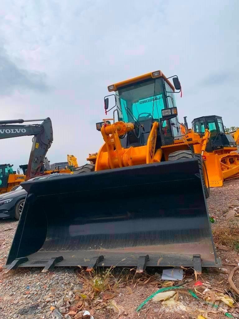 LiuGong 835 H Crawler Loaders
