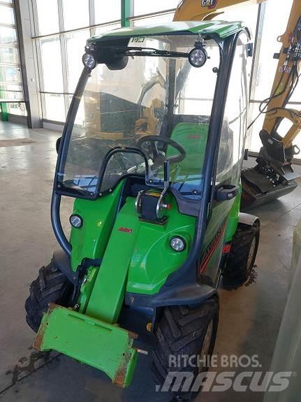 Avant 220 Skid Steer Loaders