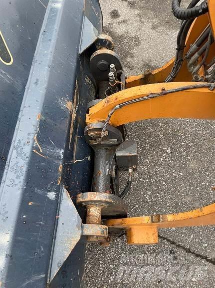 CASE 321f Wheel Loaders