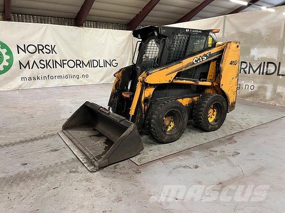 CASE 440 Skid Steer Loaders