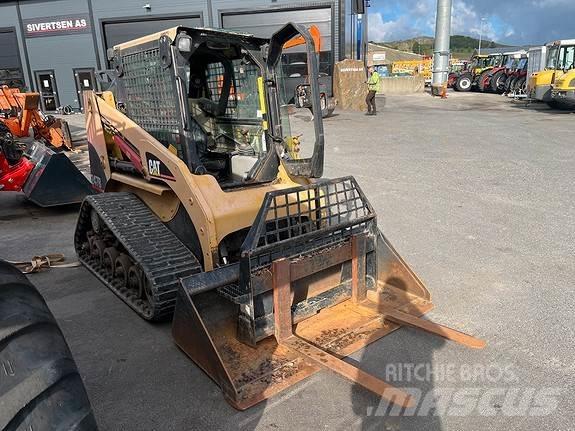 CAT 274B Skid Steer Loaders