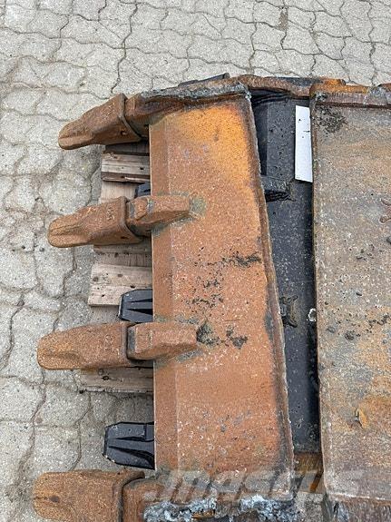 CAT TENNER Farm Equipment - Others