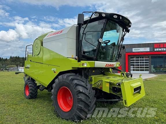 CLAAS Avero 240 Combine Harvesters