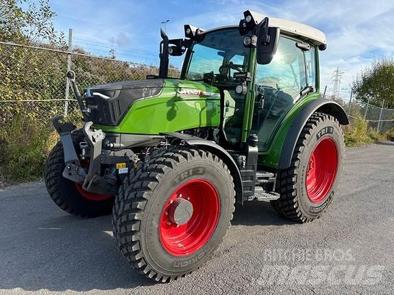 Fendt 211 Profi Tractors