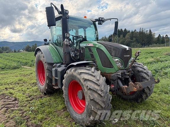 Fendt 516 Tractors
