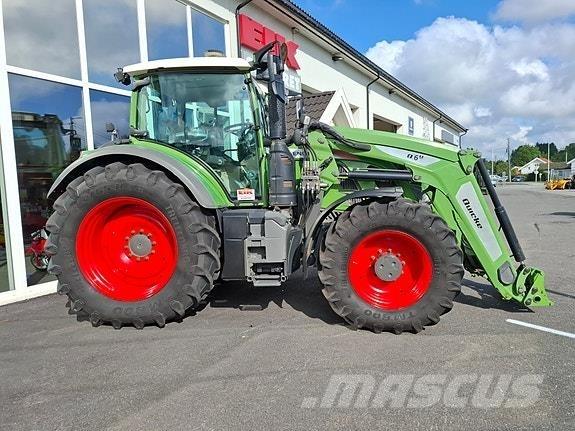 Fendt 720 Vario Tractors