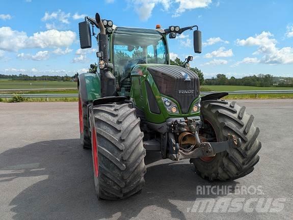 Fendt 724 S4 Vario Tractors