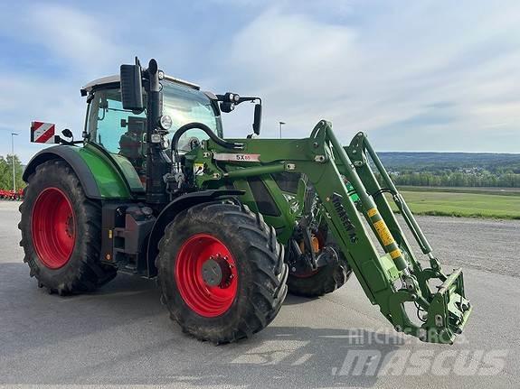 Fendt 724 VARIO Tractors