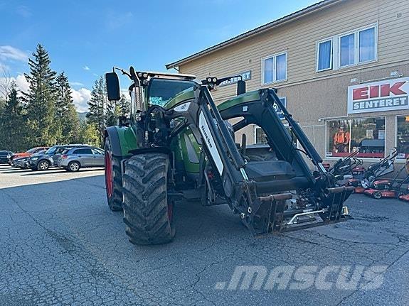 Fendt 724 Vario Tractors