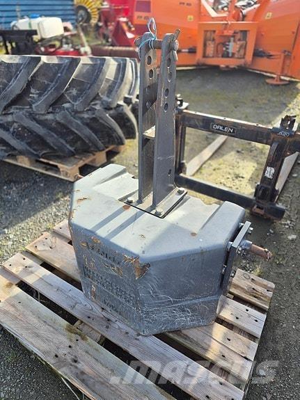 Fendt 870 kg Farm Equipment - Others