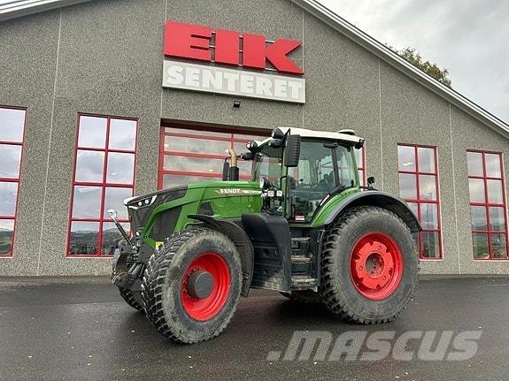 Fendt 942 VARIO Tractors