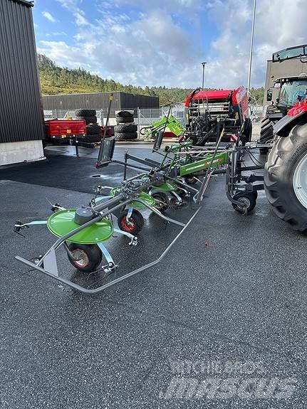 Fendt Lotus 770 Swathers \ Windrowers