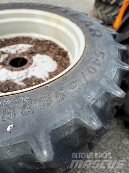 Fiat 110-90 Tires, wheels and rims