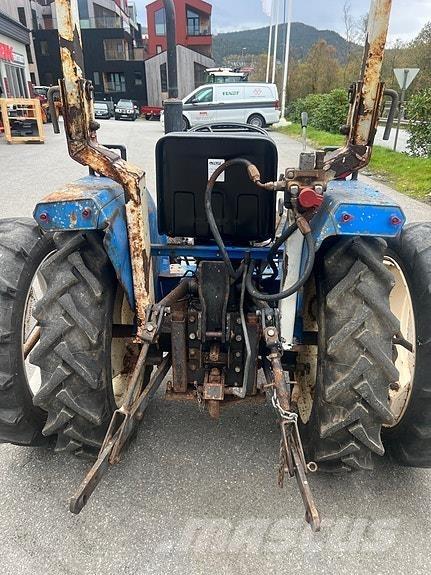 Iseki 3210 Tractors