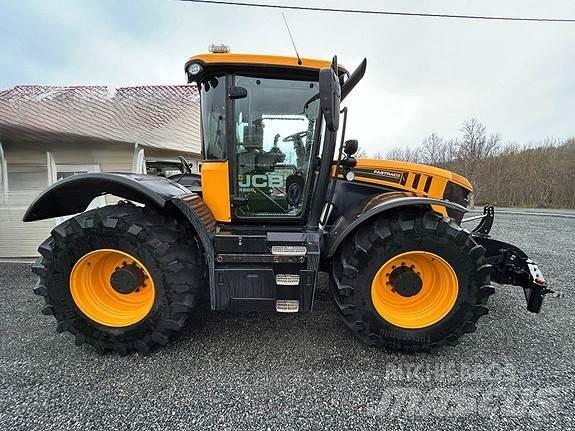 JCB FASTRAC 4220 Tractors