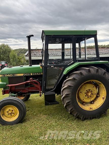 John Deere 1140 Tractors