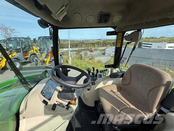 John Deere 3720 Tractors