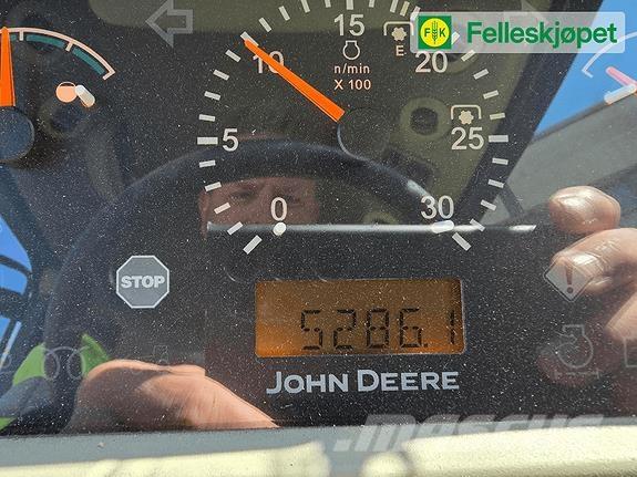 John Deere 4720 Tractors
