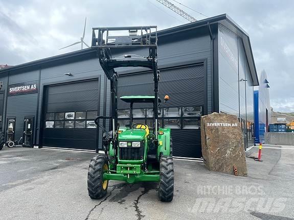 John Deere 5055E Tractors