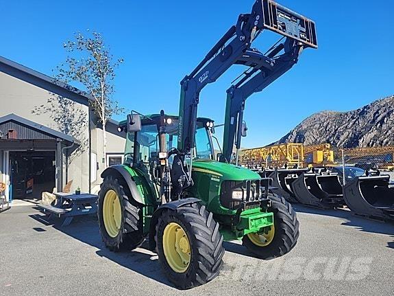 John Deere 5100 R Tractors