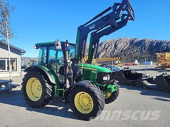 John Deere 5100 R Tractors