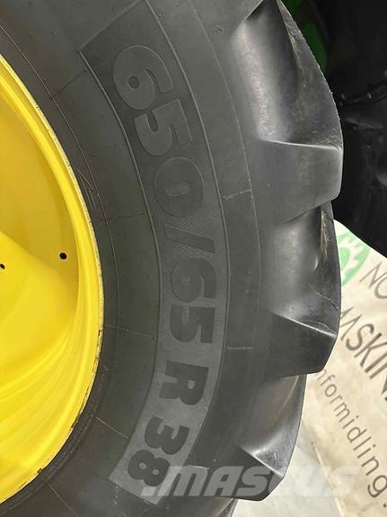 John Deere 6155R Tractors