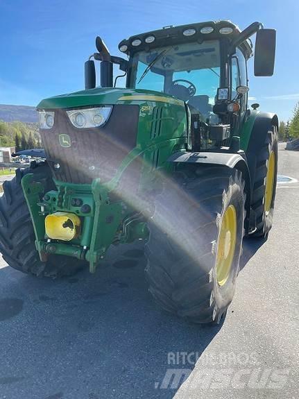 John Deere 6215 R Tractors