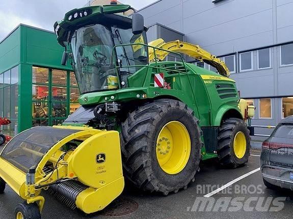 John Deere 8400 Swathers \ Windrowers
