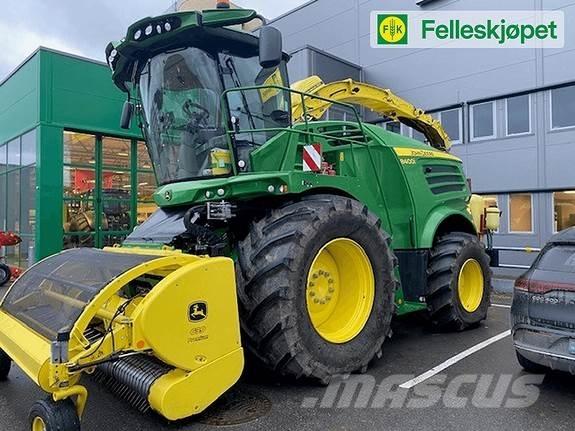 John Deere 8400 Swathers \ Windrowers