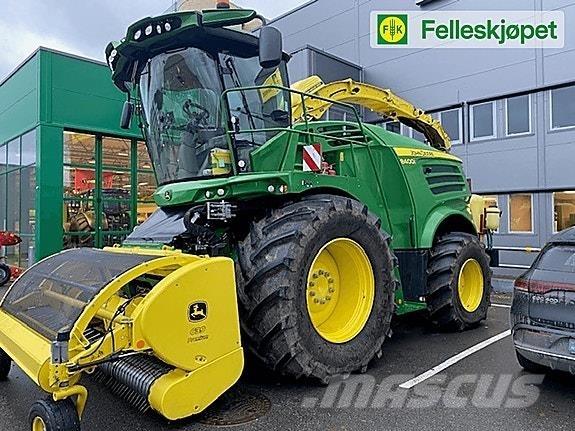 John Deere 8400 Swathers \ Windrowers