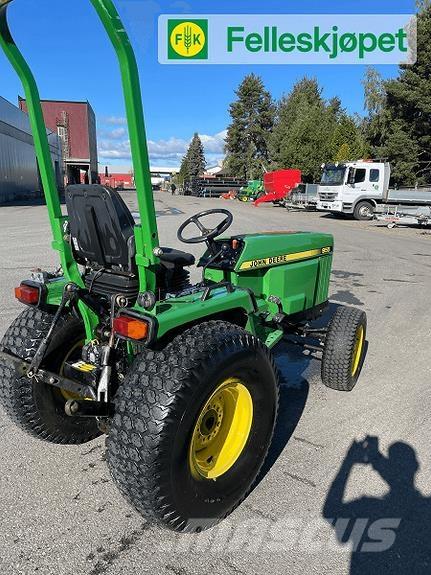 John Deere 955 Tractors
