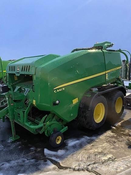 John Deere C441R Round Balers